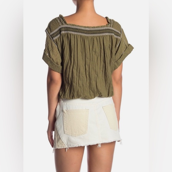 Free People Wandering Skies Smocked Top Blouse Cropped Olive Green M Cottage - Picture 2 of 8